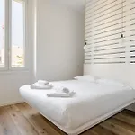 Апартаменты Charming In Isola In The Heart Of Милан