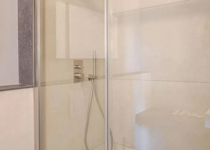 Charming In Isola In The Heart Of *