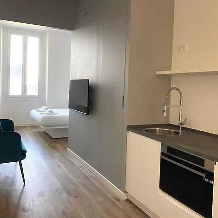 Charming In Isola In The Heart Of Apartamento Milán