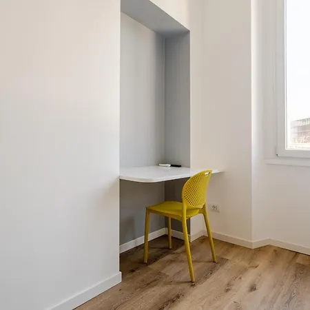 Charming In Isola In The Heart Of Apartment