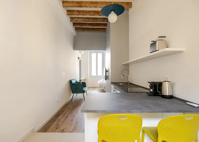 Charming In Isola In The Heart Of Apartment Mailand