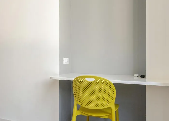 Apartment Charming In Isola In The Heart Of *