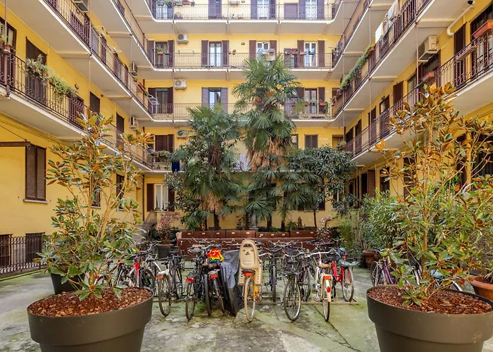 Charming In Isola In The Heart Of Mailand